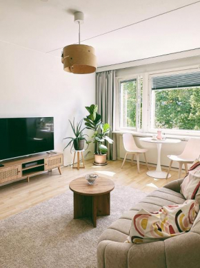 Cozy central flat next to tram and bus stations